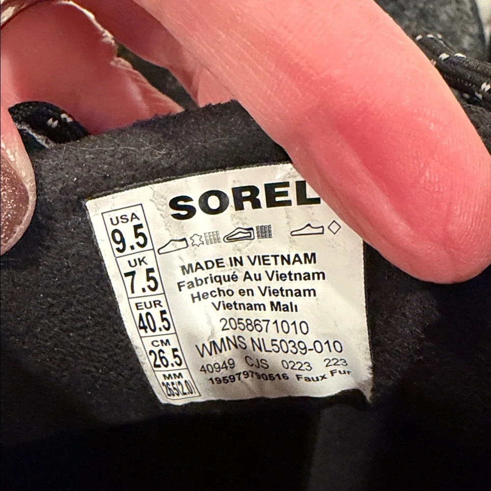 Sorel Winter Kinetic Caribou Boots - Picture 7 of 8
